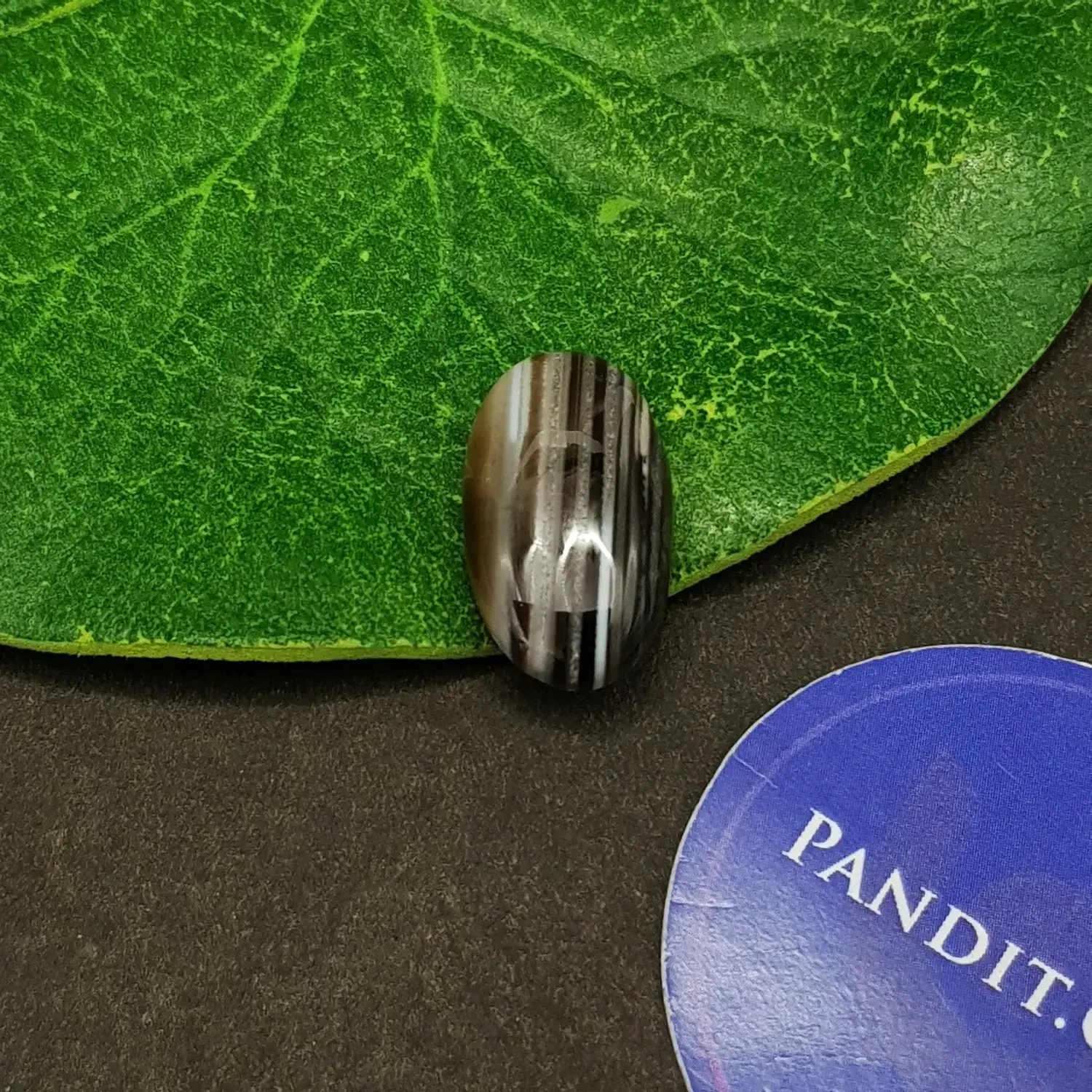 Black Banded Agate Onyx Gemstone - To Rise to Success and Fame - Image 2