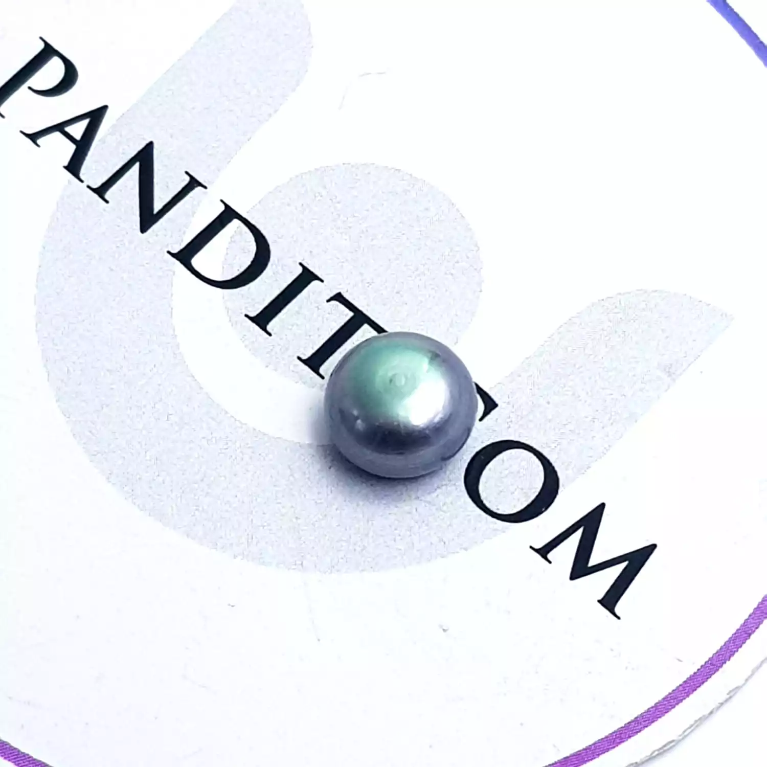 Black Pearl Gemstone - 4 Carat - Image 2