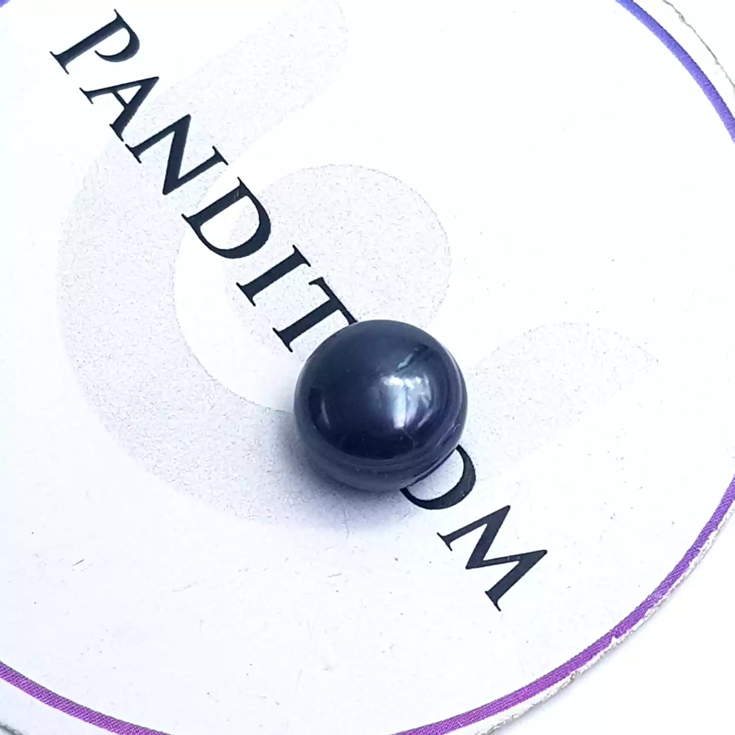 Black Pearl Gemstone - 9.40 Carat