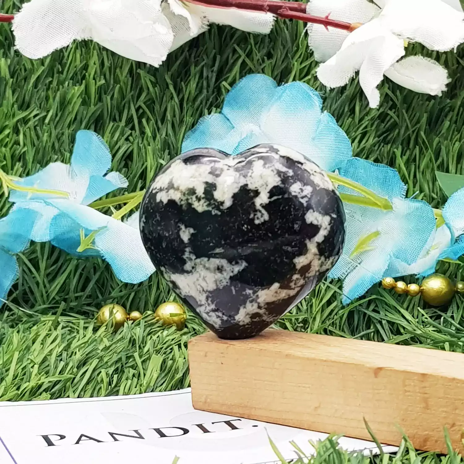 Black & White Tourmaline Healing Crystal Heart Stone - To Be Happy - Image 2