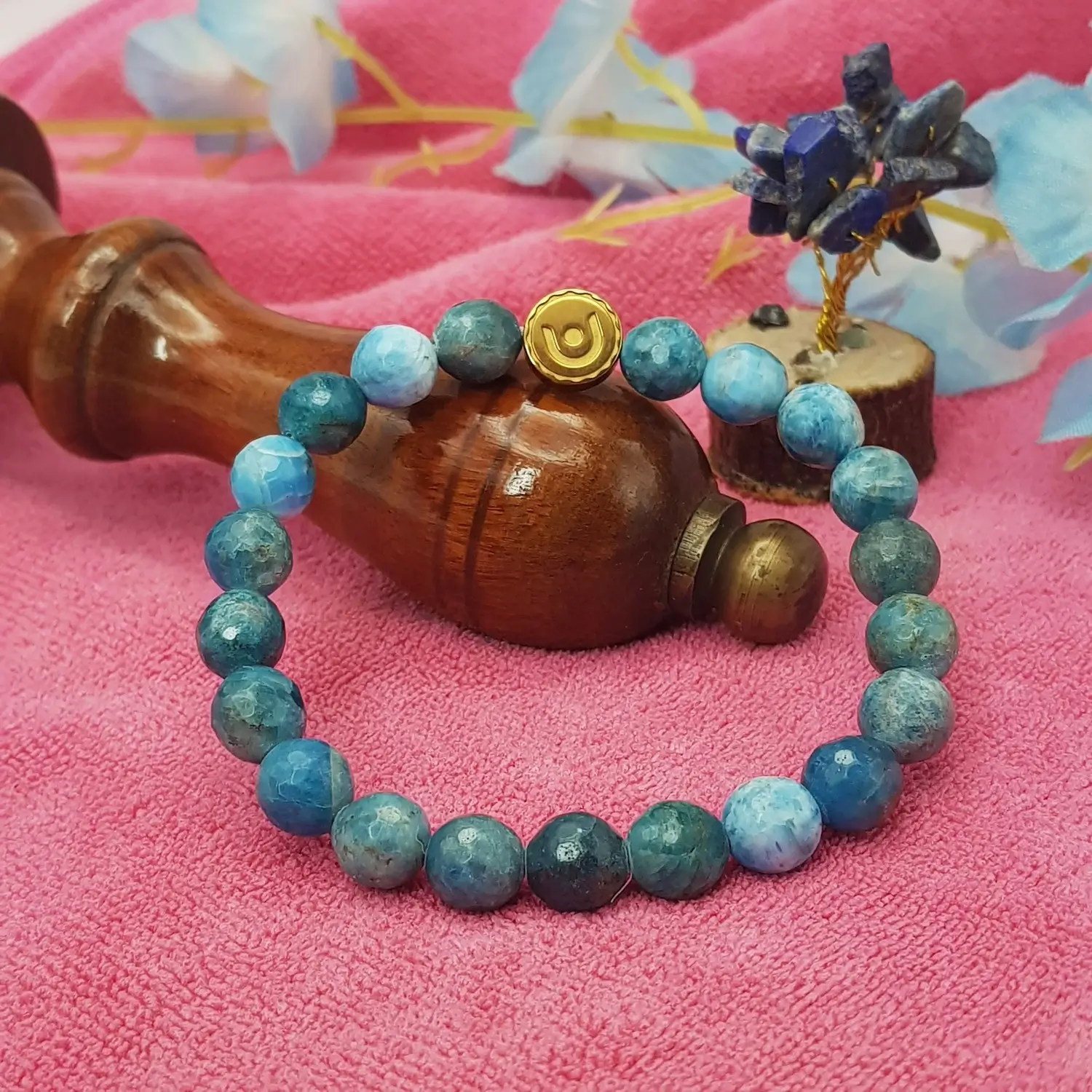 Blue Apatite Diamond Cut Bracelet - To Get Forecasting Ability