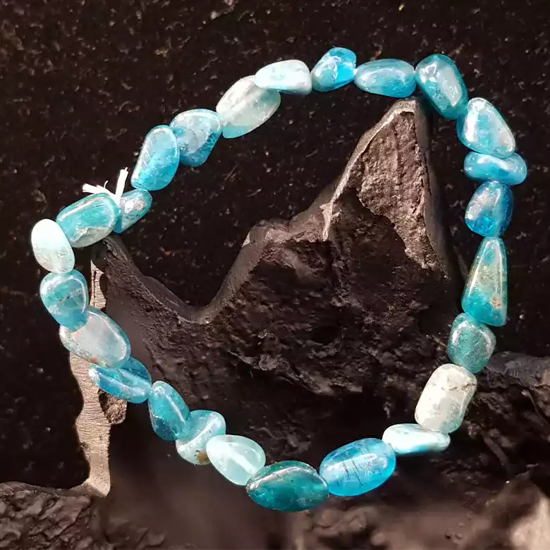 Blue Apatite Tumble Bracelet - For Wisdom and Intuition - Image 4