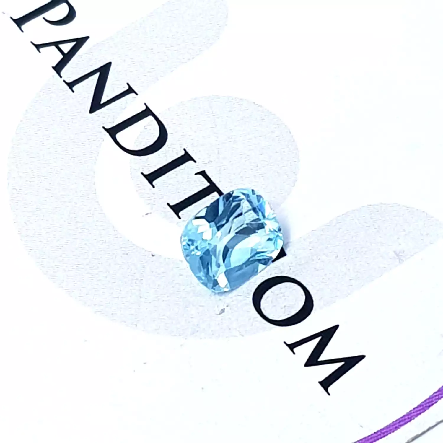 Blue Topaz Gemstone - 3.00 Carat