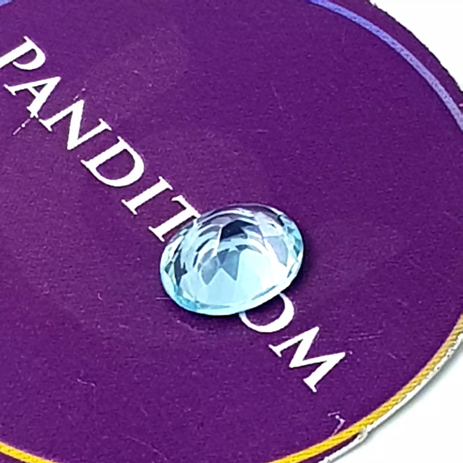Blue Topaz Gemstone - 3.25 Carat - Image 2