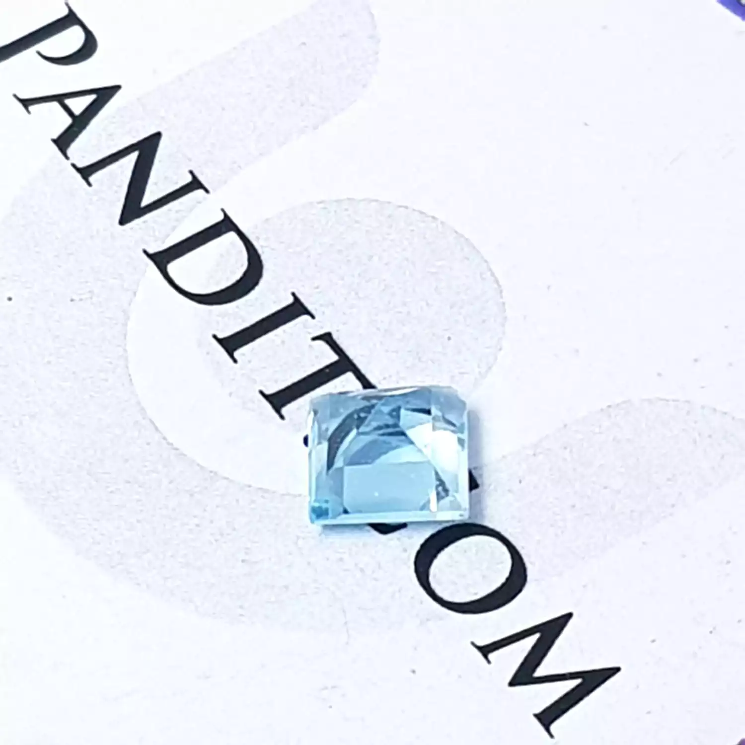 Blue Topaz Gemstone - 3.30 Carat - Image 2