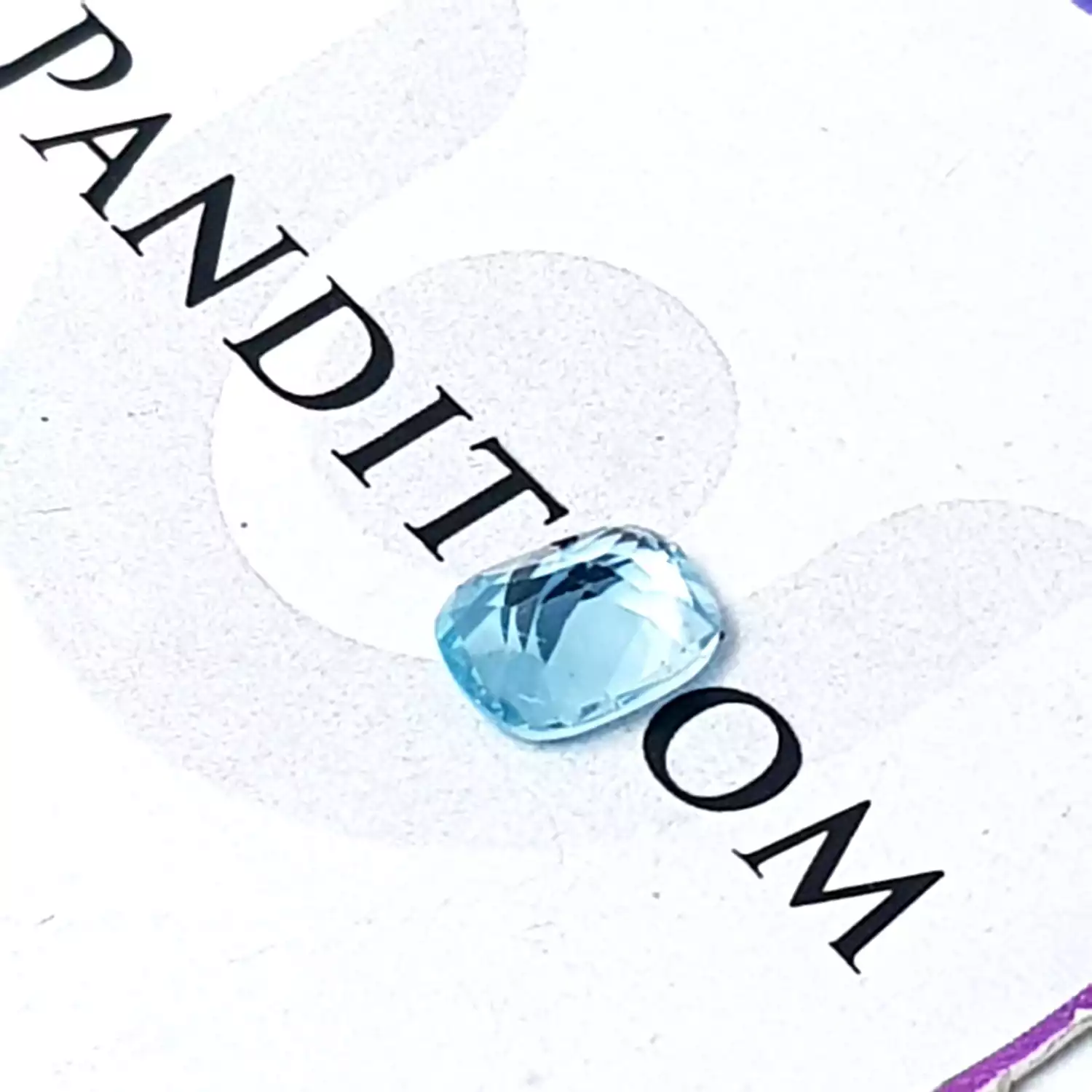 Blue Topaz Gemstone - 3.30 Carat - Image 2