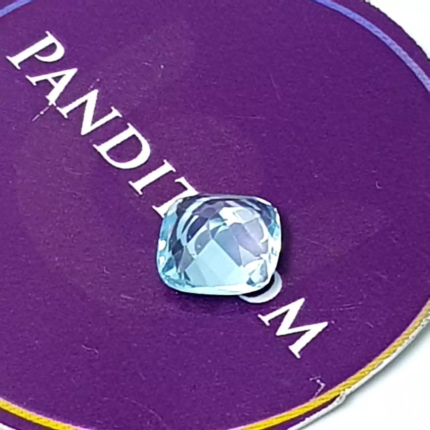 Blue Topaz Gemstone - 3.50 Carat - Image 2