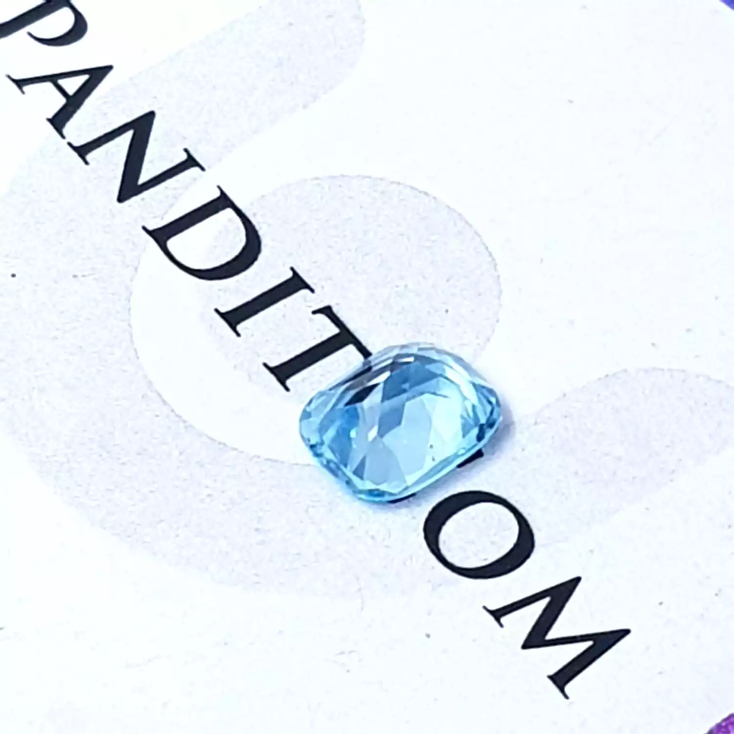 Blue Topaz Gemstone - 3.51 Carat - Image 2