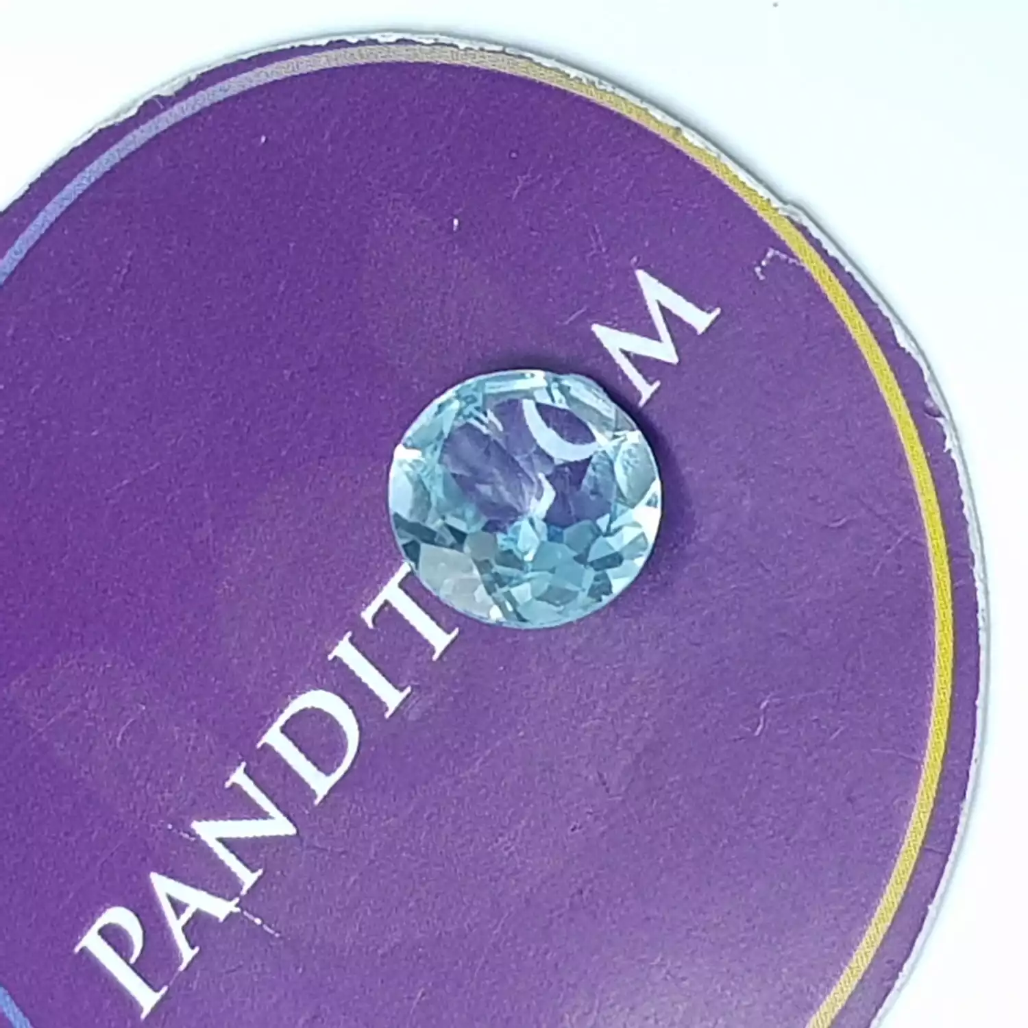 Blue Topaz Gemstone - 4.00 Carat