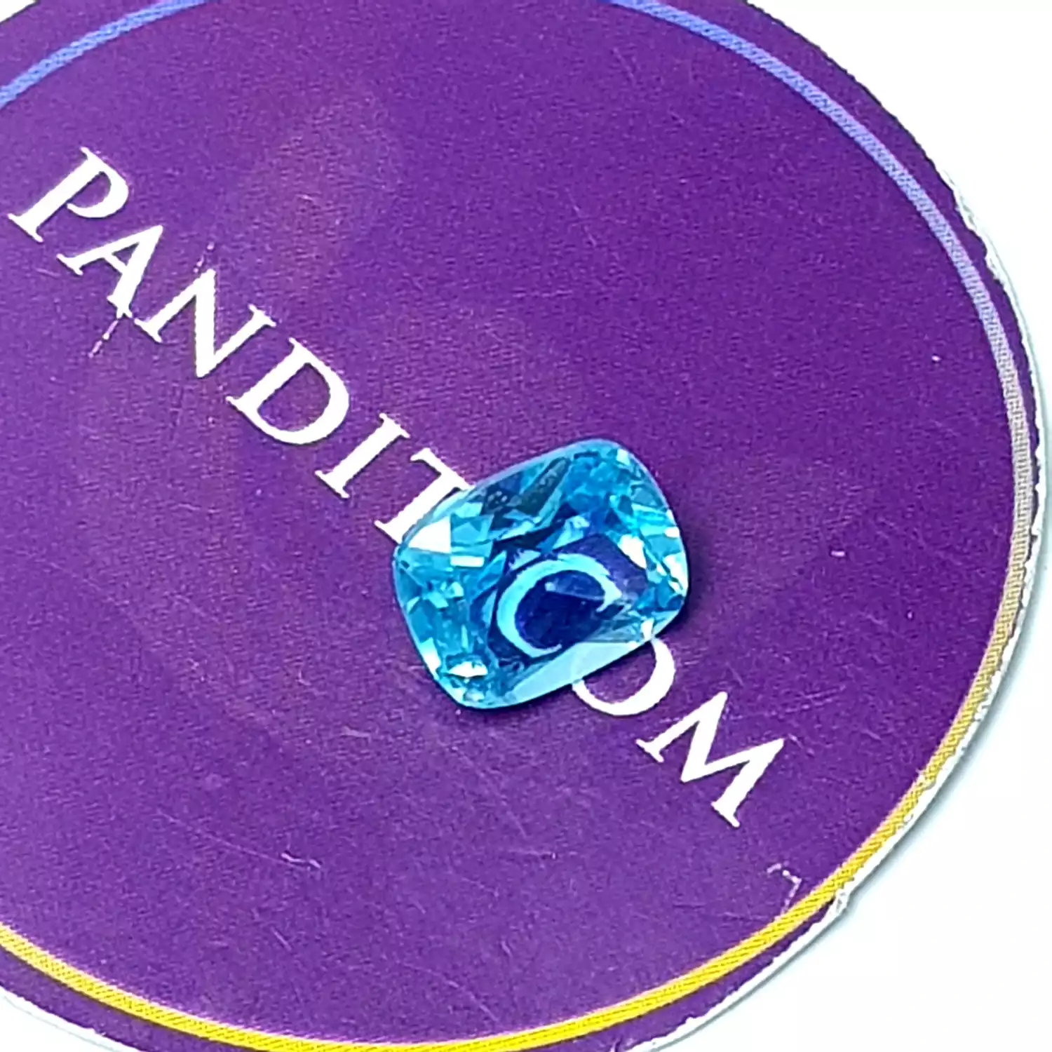 Blue Topaz Gemstone - 4.00 Carat