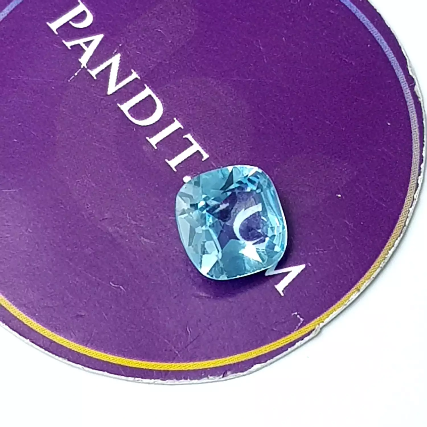 Blue Topaz Gemstone - 4.11 Carat