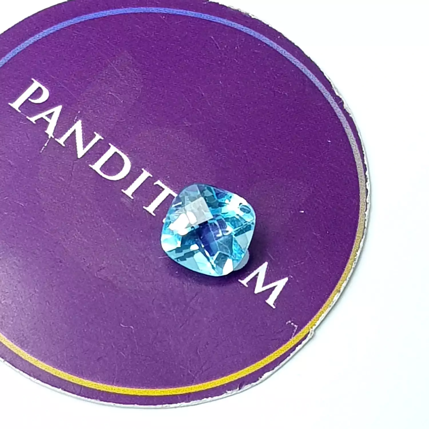 Blue Topaz Gemstone - 4.32 Carat - Image 2
