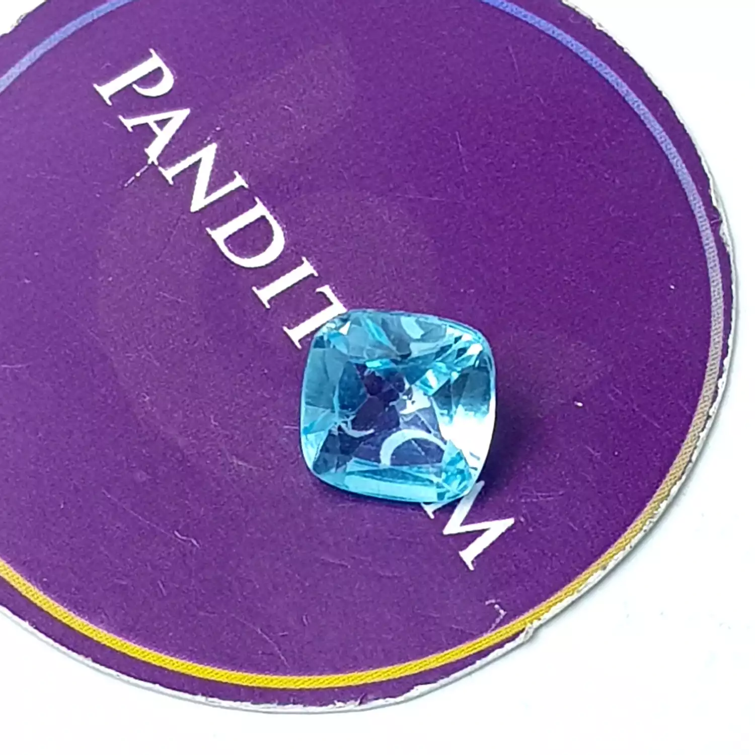Blue Topaz Gemstone - 4.77 Carat