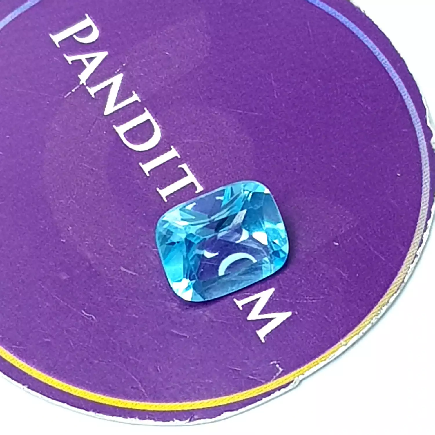 Blue Topaz Gemstone - 4.80 Carat