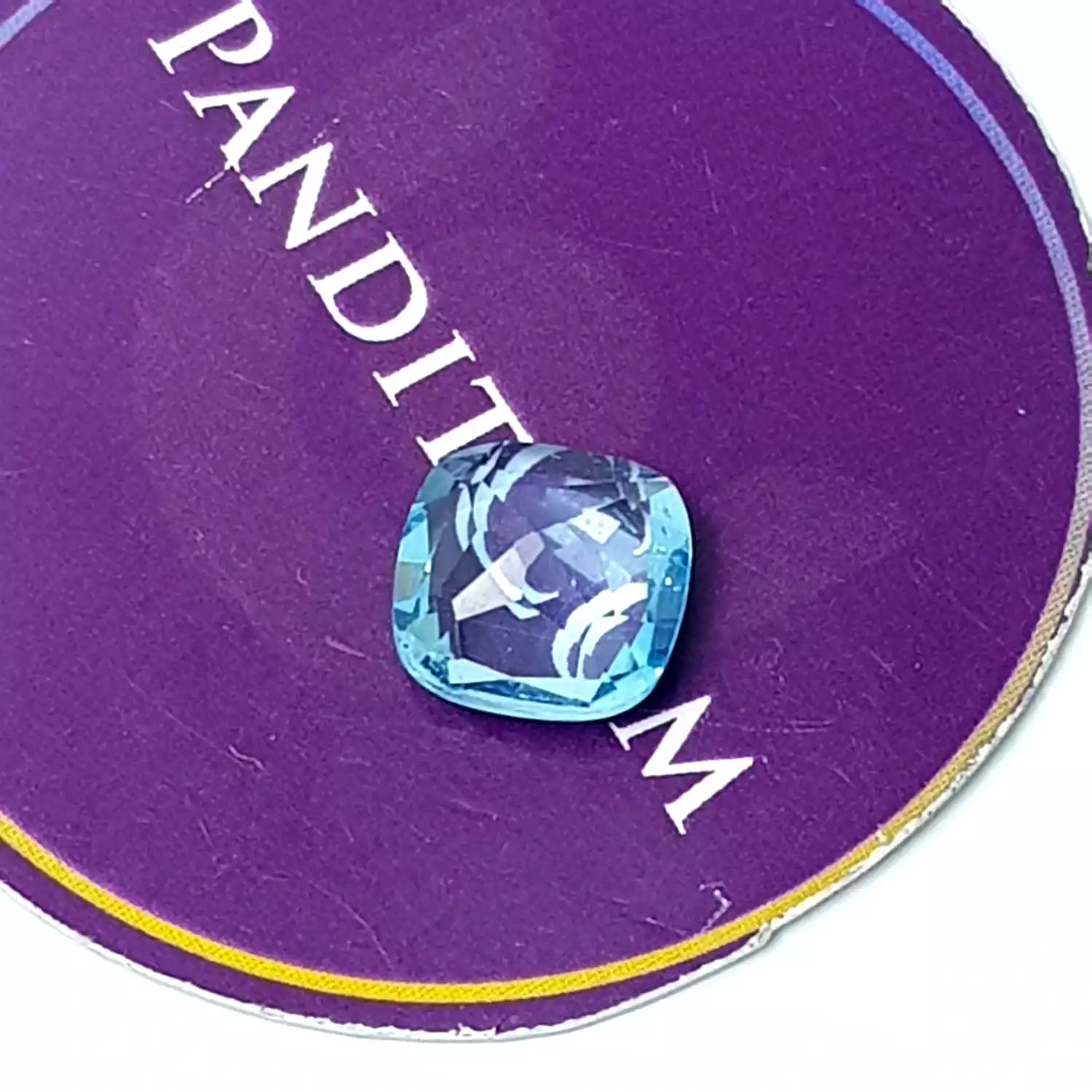 Blue Topaz Gemstone - 5.00 Carat