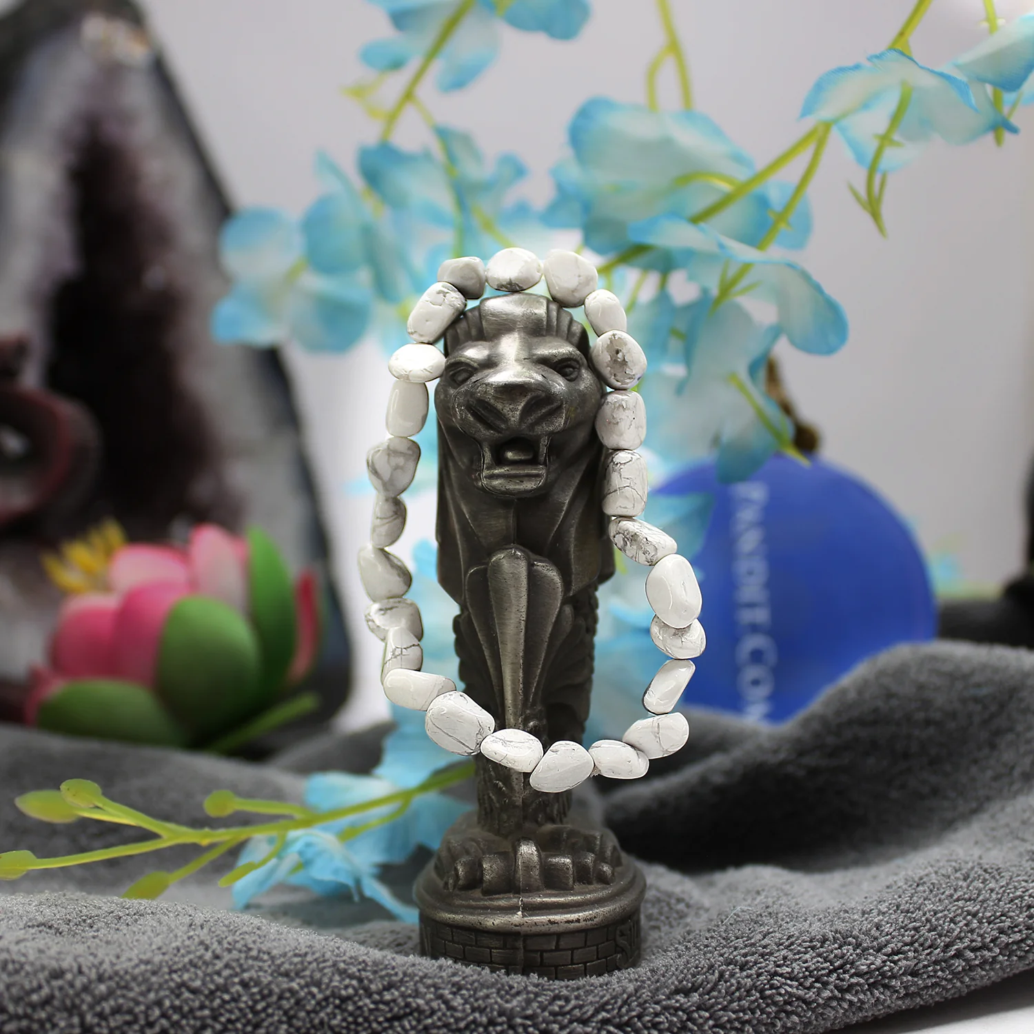 Howlite Tumble Bracelet - For Spiritual Connection & Insight - Image 2