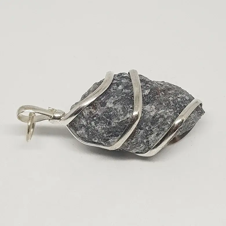 Iolite Spiral Pendant - Image 8