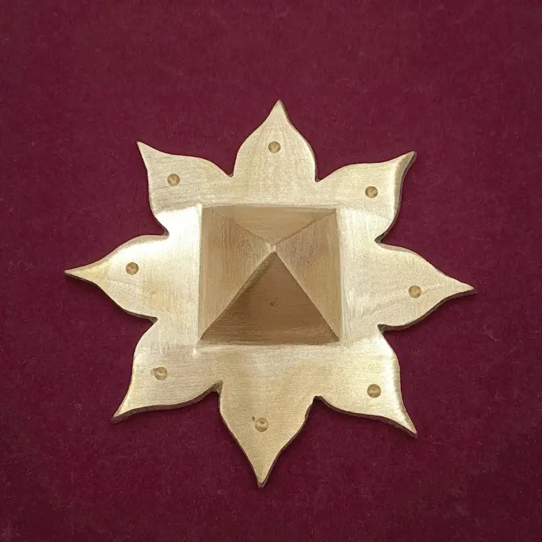 Lotus Flower Plate with Pyramid - Image 7
