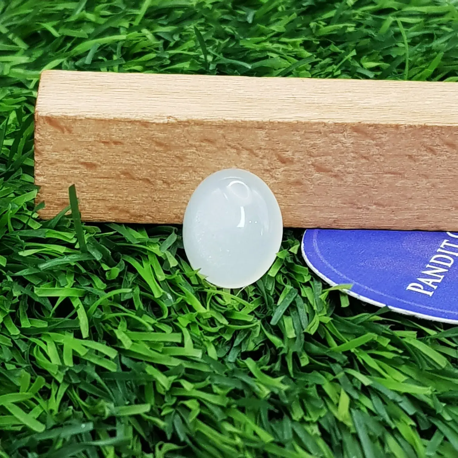 Moonstone Gemstone - To Treat Phobia & Increases Happiness - Image 2