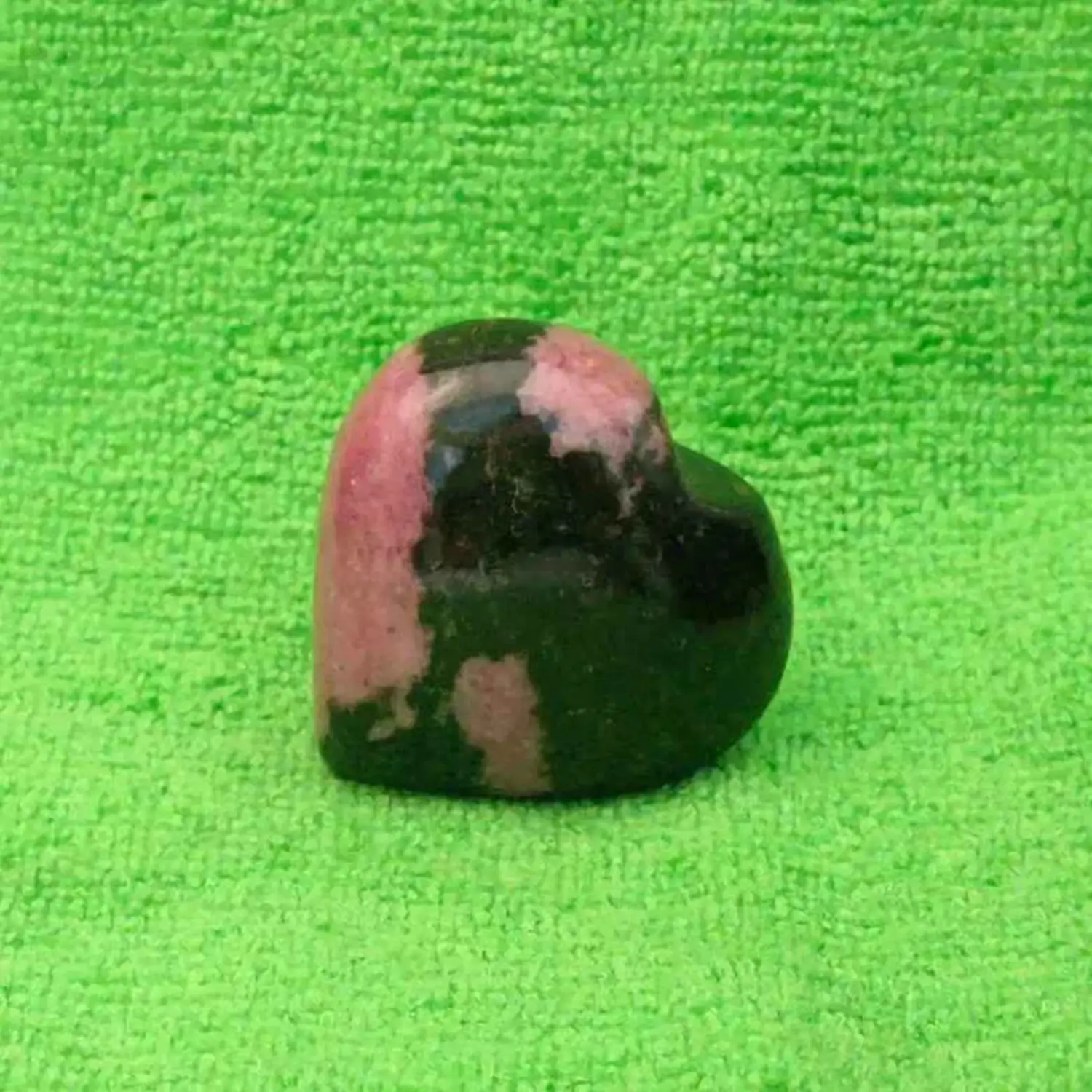 Rhodonite Healing Crystal Heart Stone - Balance Emotions - Image 5