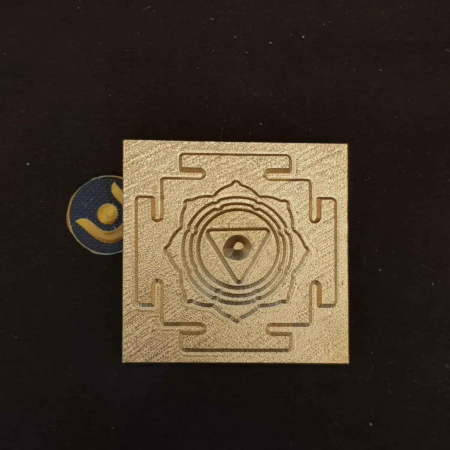 Shri Gayatri Brass Yantra - Image 3