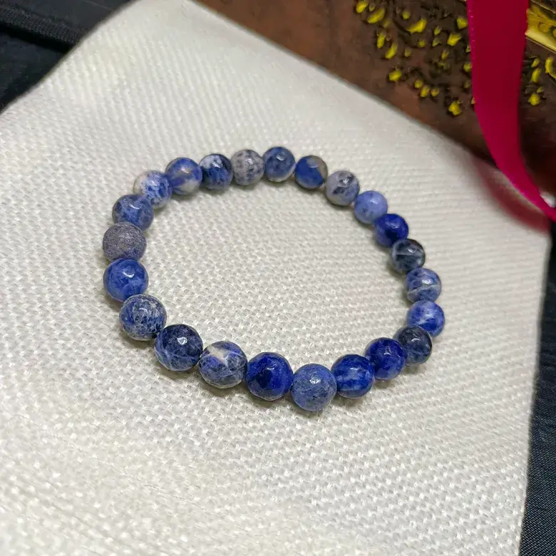 Sodalite Diamond Cut Bracelet - To Manifolds Wisdom - Image 4