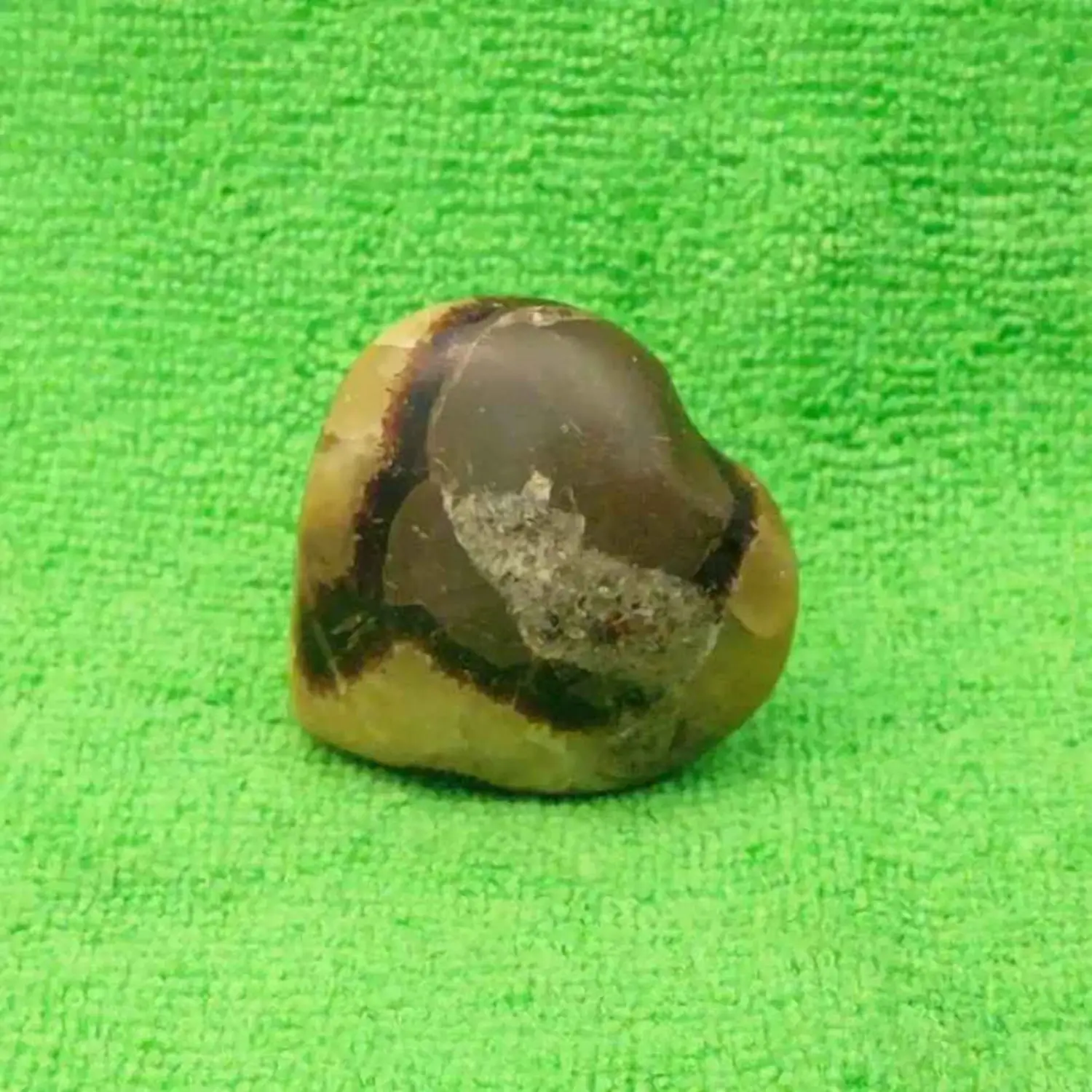 Spotted Jasper Healing Crystal Heart Stone - To Treat Anxiety - Image 5