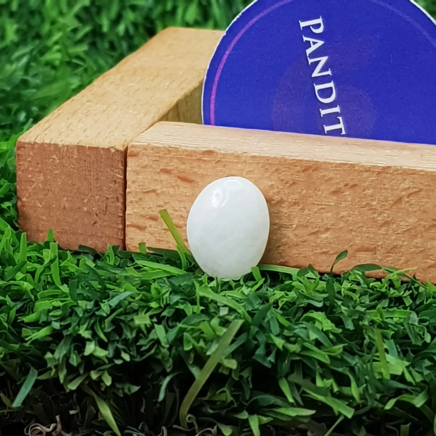White Hakik Gemstone - For Psychological Health & Profits