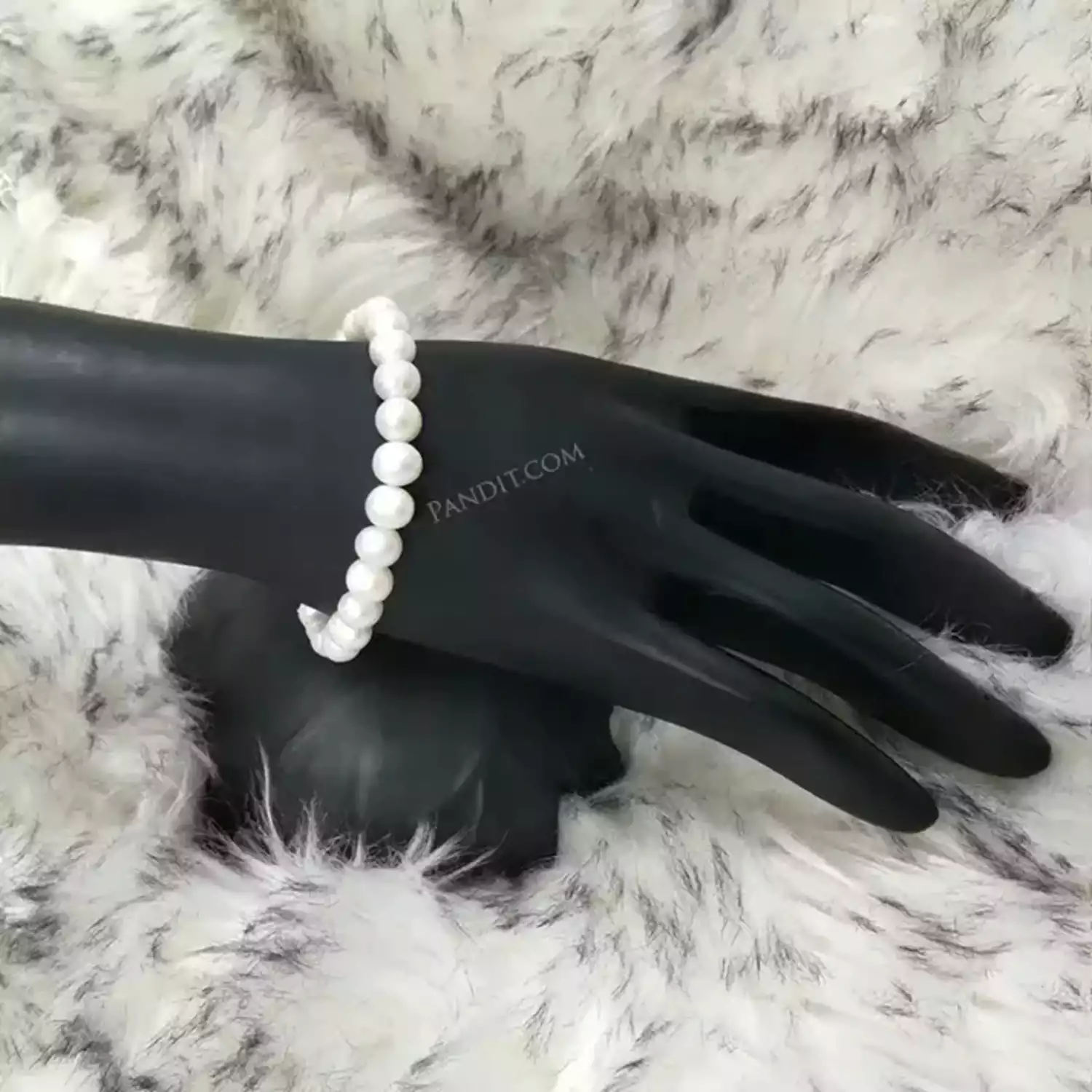 White Pearls Bracelet - To Adds Charm To Personality - Image 7